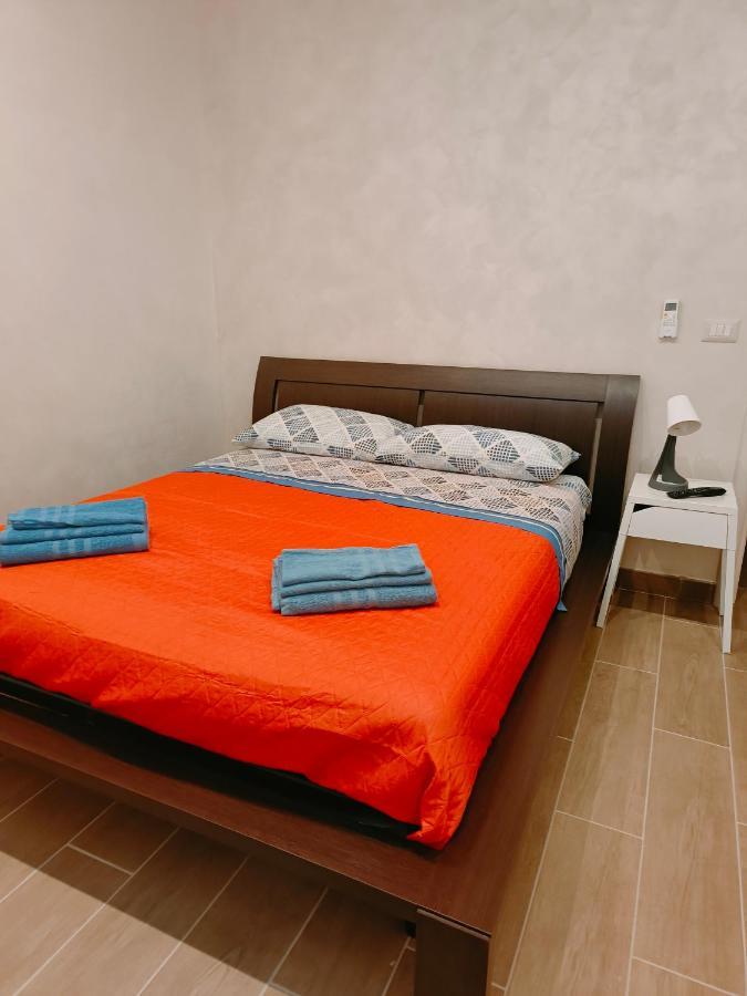 Отель Capuana House Катания Экстерьер фото